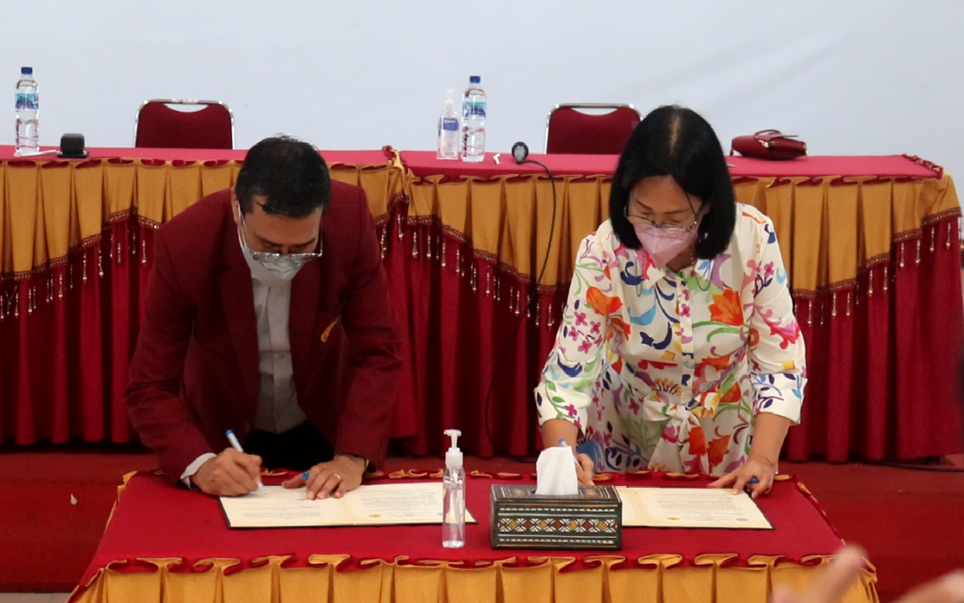 Penandatanganan MoU dan MoA antara Universitas Kristen Indonesia Toraja dengan Universitas Sam Ratulangi